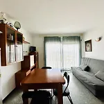 Apartamento Roses, 1 Dormitorio, 4 Personas - Es-258-18